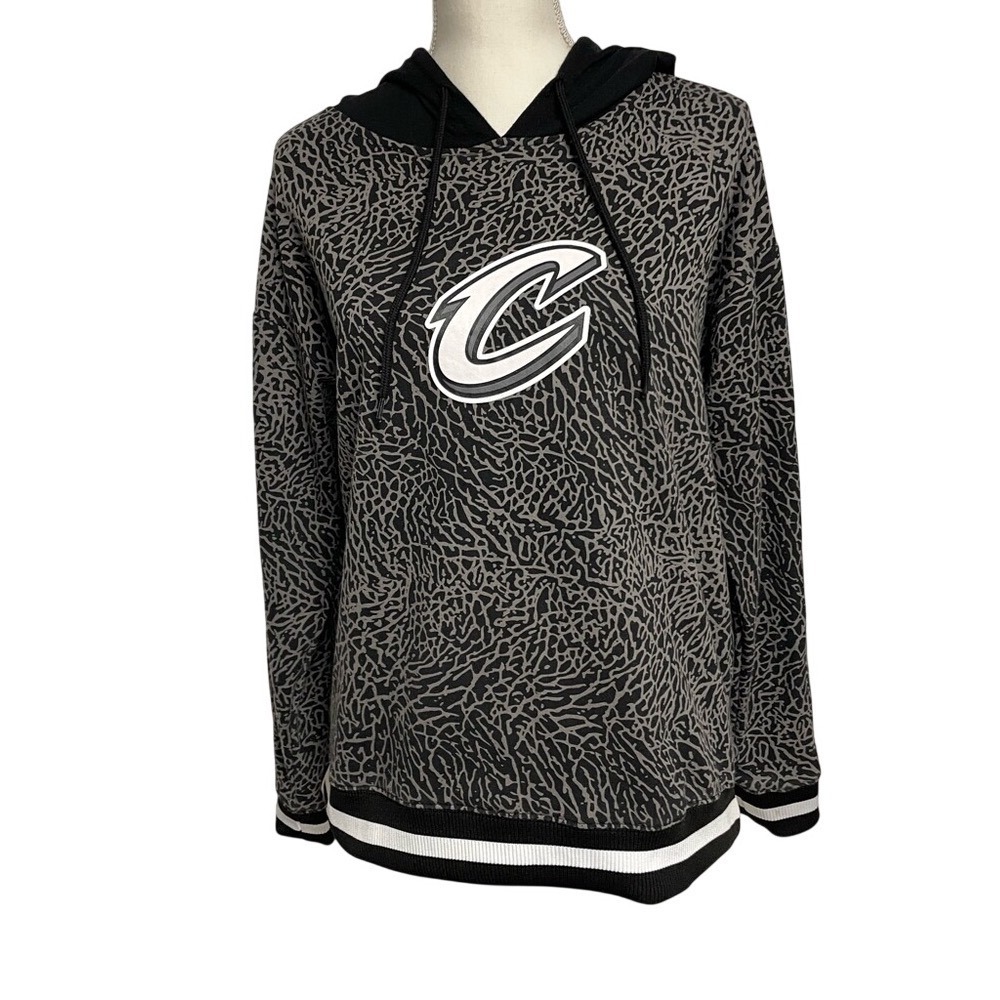 Cleveland Cavaliers NBA Black Gray‎ Sweatshirt Womens Medium